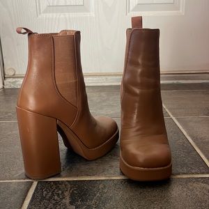 Steve Madden Triple Cognac Chunky Heel Boot